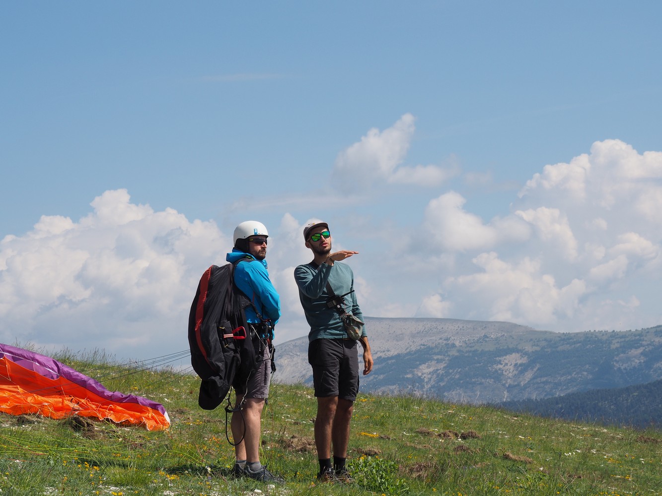 paragliding cross country flight course