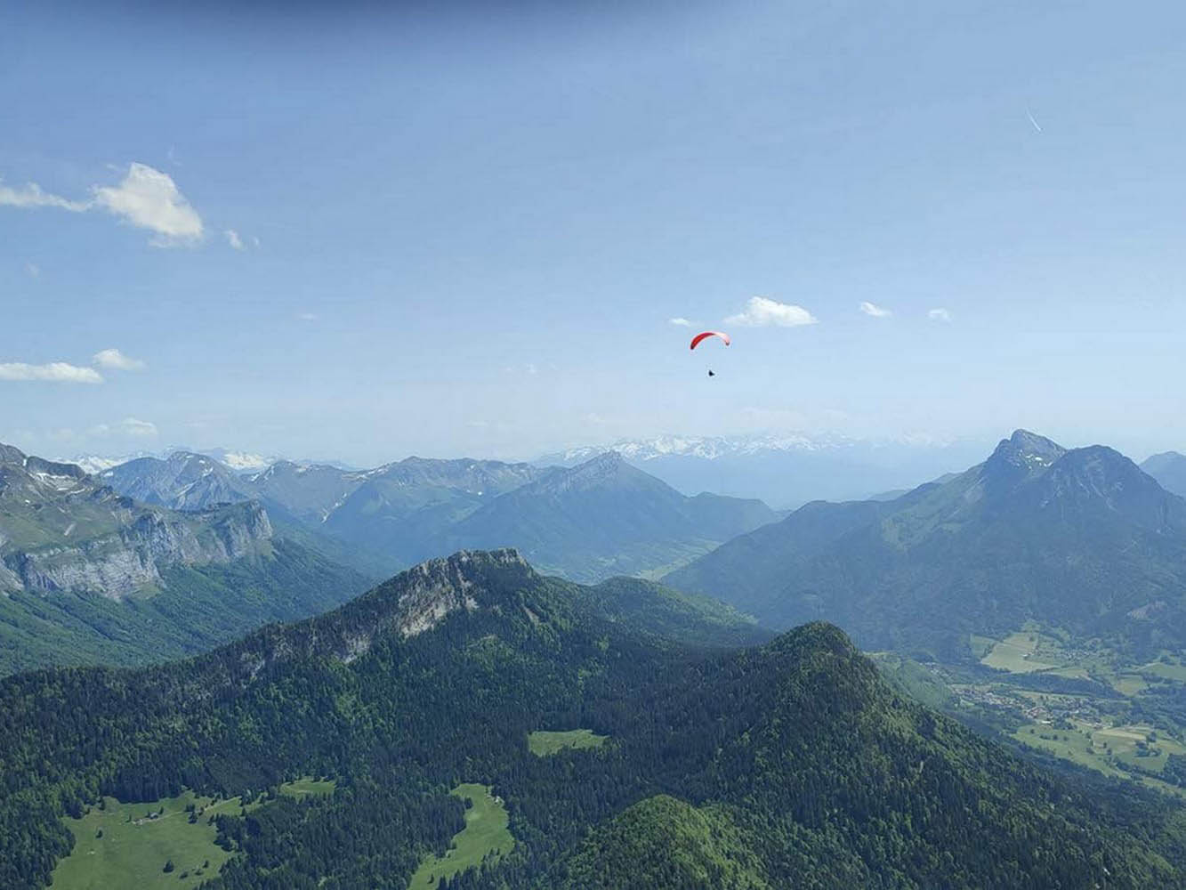 Paragliding in Savoie