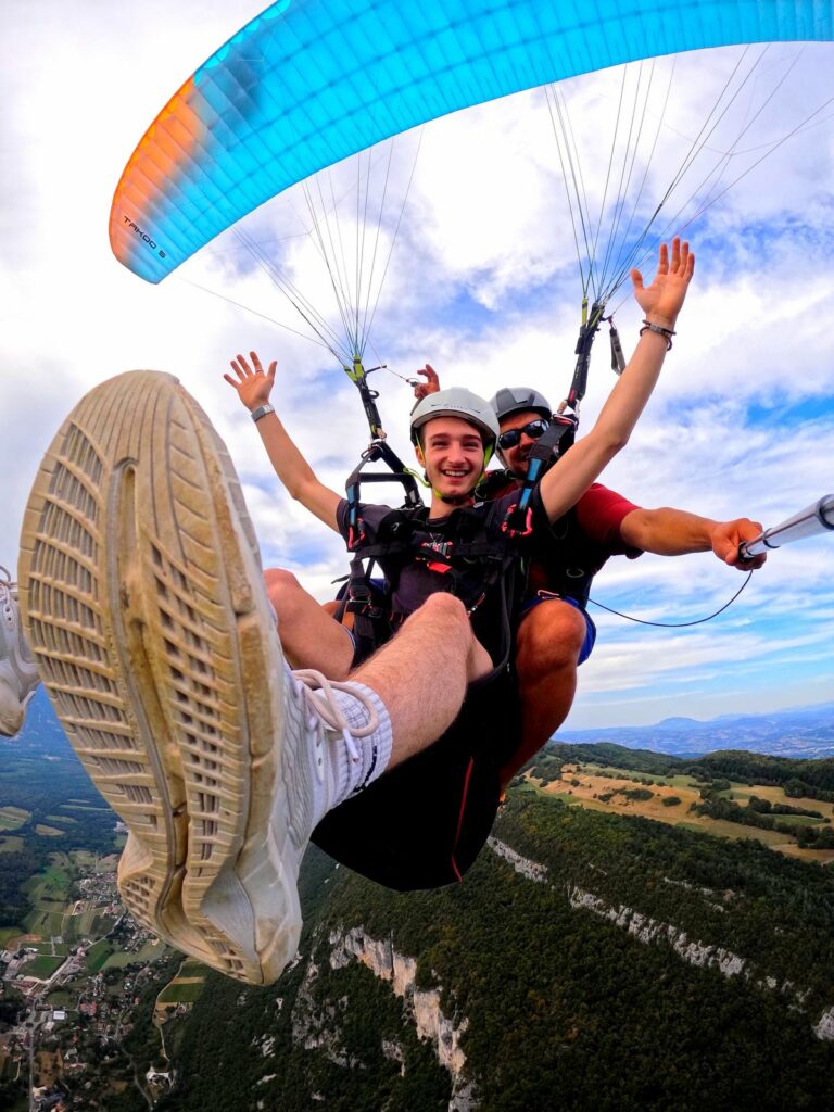 paragliding tandem flight over chambéry
