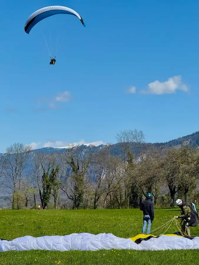 atterrissage parapente du revard à trévignin