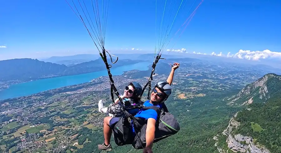 école de parapente Stage et baptême autour d’Aix-les-Bains et le lac du Bourget