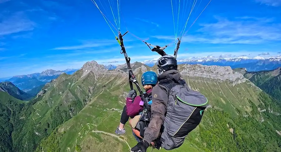 école de parapente en Savoie Haute-Savoie Massif des bauges Arcaloz