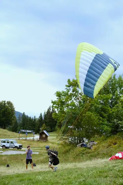 école de parapente professionnel FFVL en Savoie
