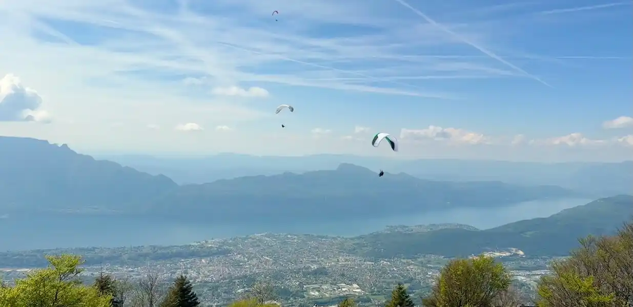 lac du bourget en parapente au revard