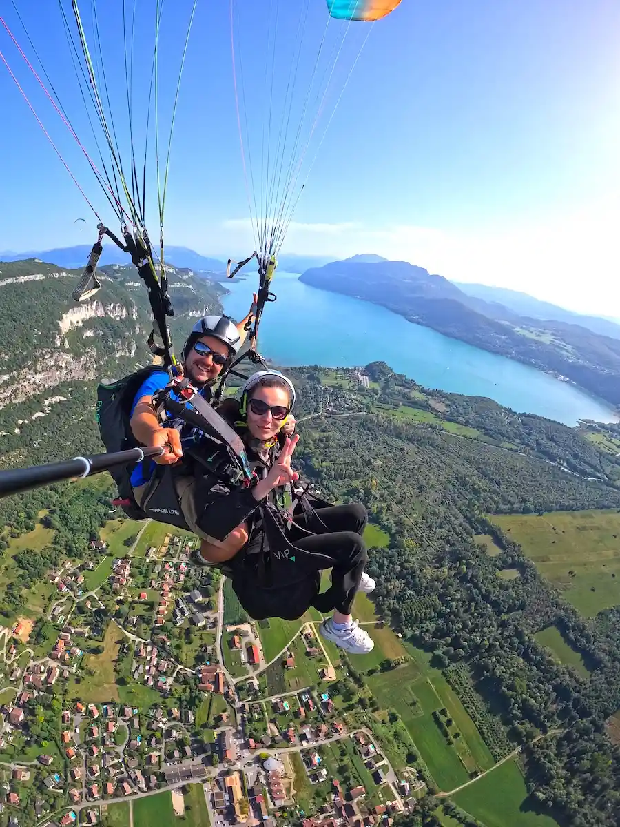 vol en parapente biplace au col du Sapenay près d’Aix-les-Bains