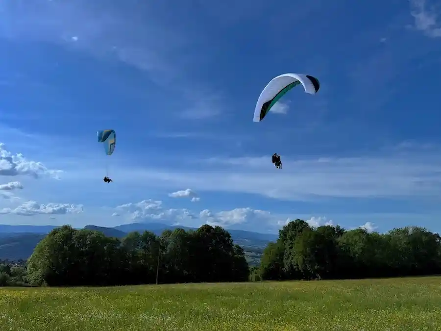 atterrissage en parapente biplace à chamoux sur gelon