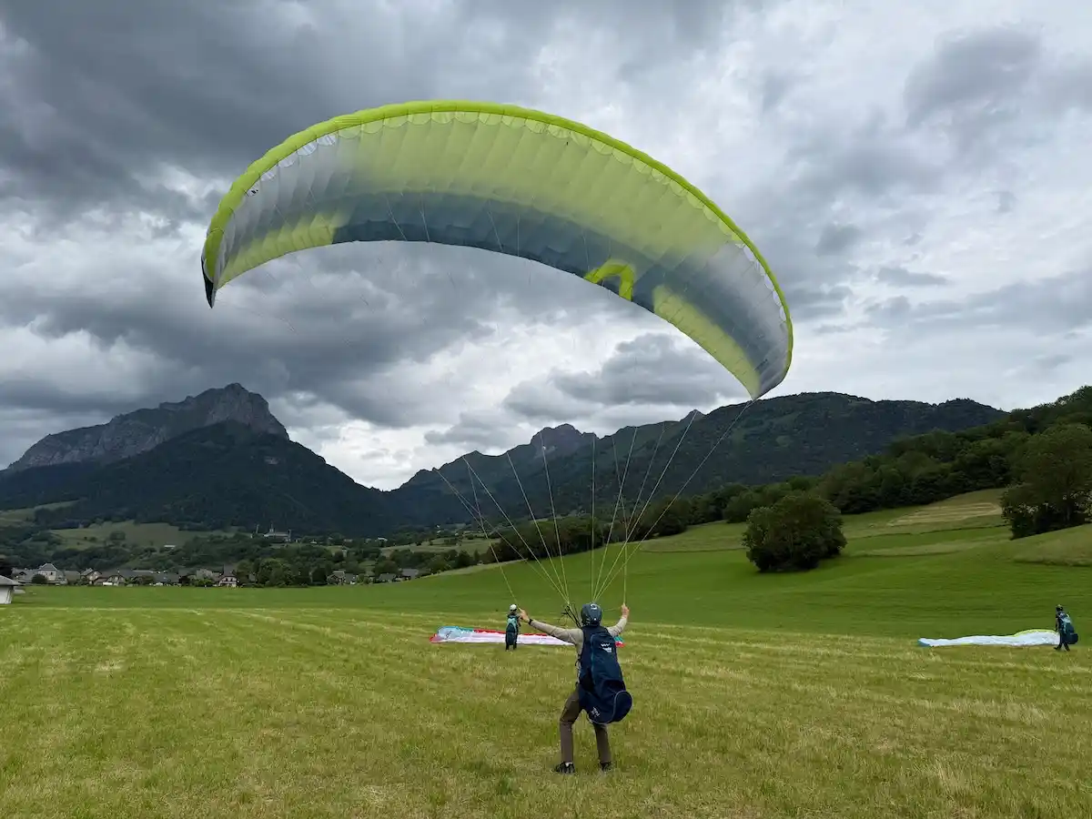 offrir un stage parapente en cadeau à aix les bains